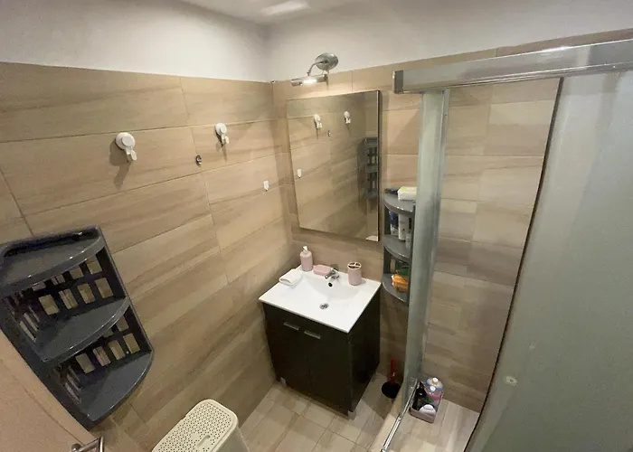 Aps In White Tower * 塞萨洛尼基